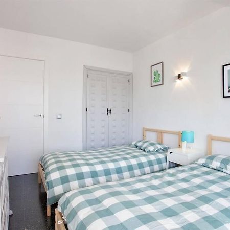 Puertosol 33 - 2 Bed Apartment, Beach Puerto Marina ベナルマデナ エクステリア 写真