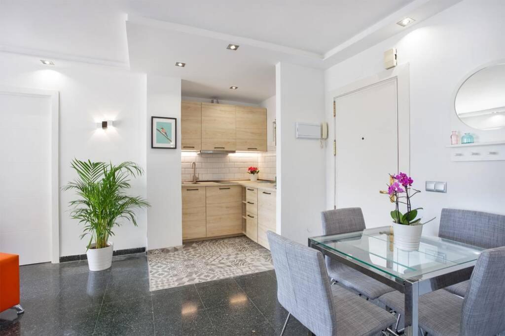Puertosol 33 - 2 Bed Apartment, Beach Puerto Marina ベナルマデナ エクステリア 写真