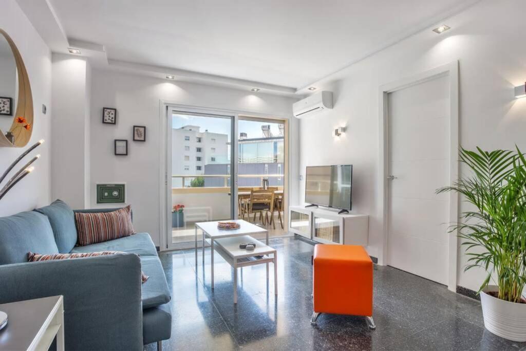 Puertosol 33 - 2 Bed Apartment, Beach Puerto Marina ベナルマデナ エクステリア 写真